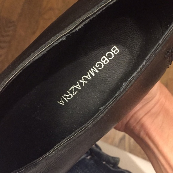 BCBG SIDE BUCKLE BOOTIE - Picture 2 of 8